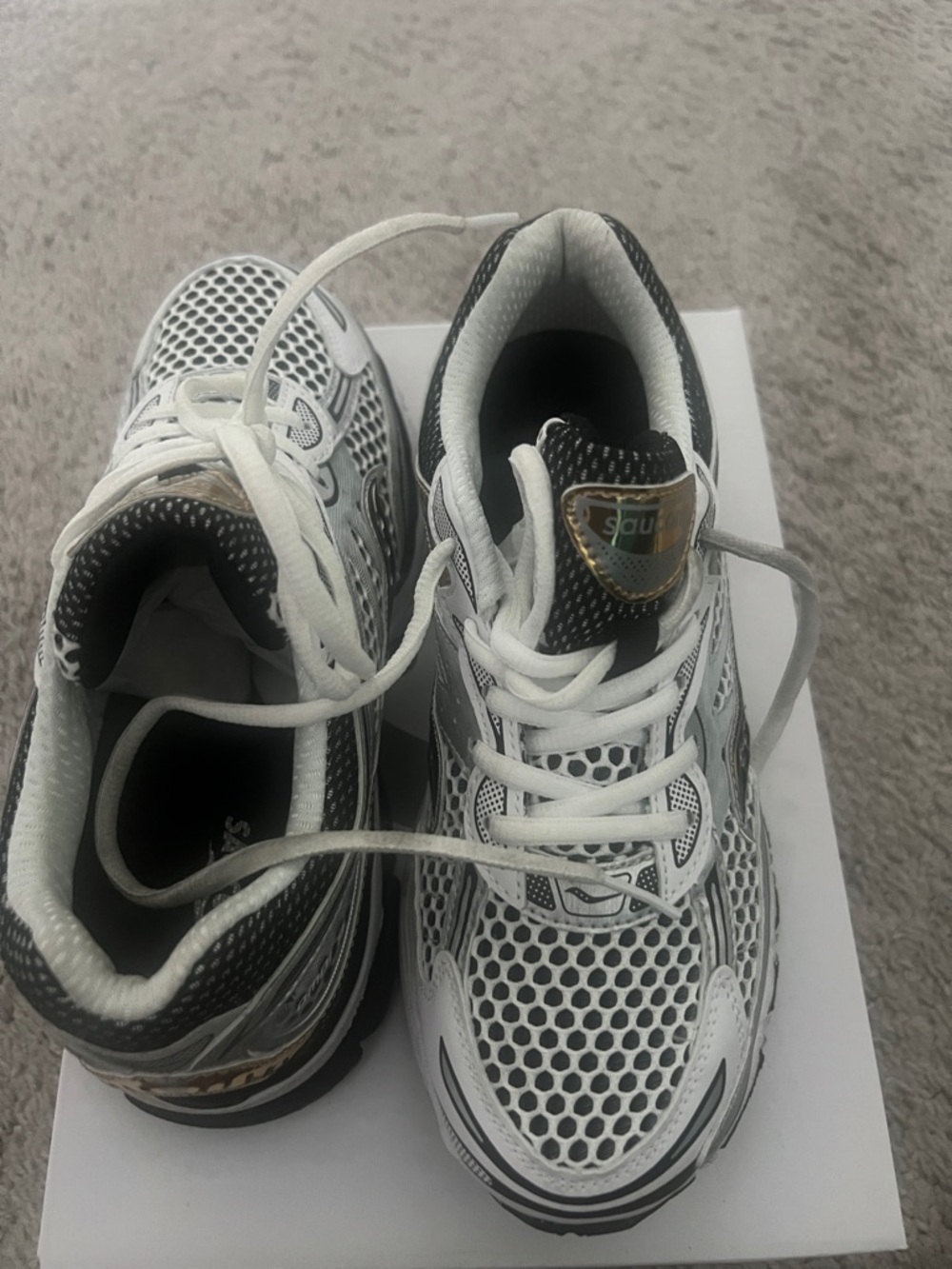 Saucony White, Black and Gold Mesh Running Shoes